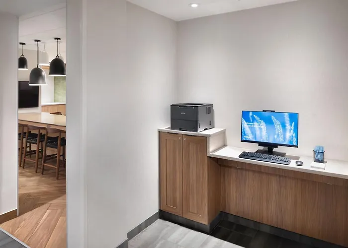 Fairfield Inn & Suites By Marriott West Kelowna