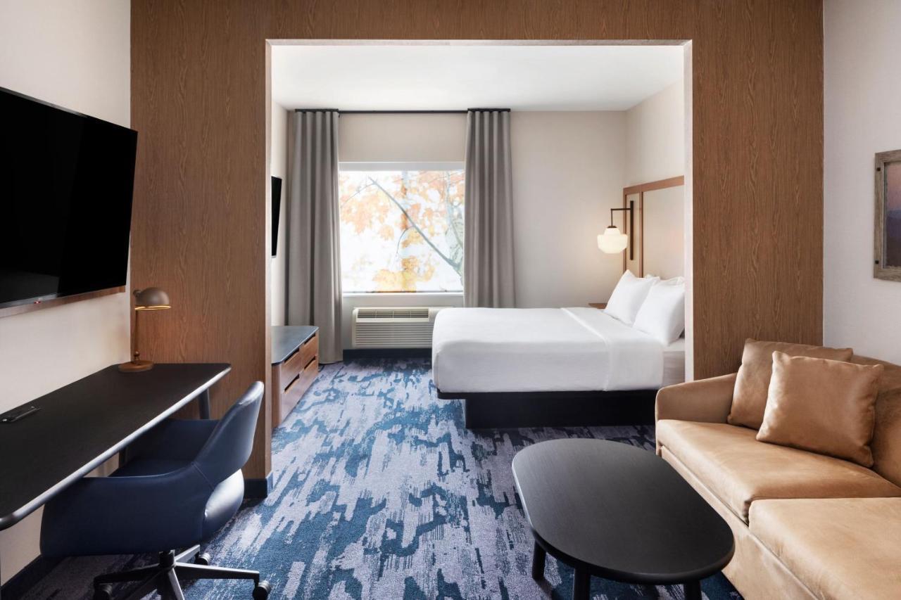Fairfield & By Marriott Hotel 3*