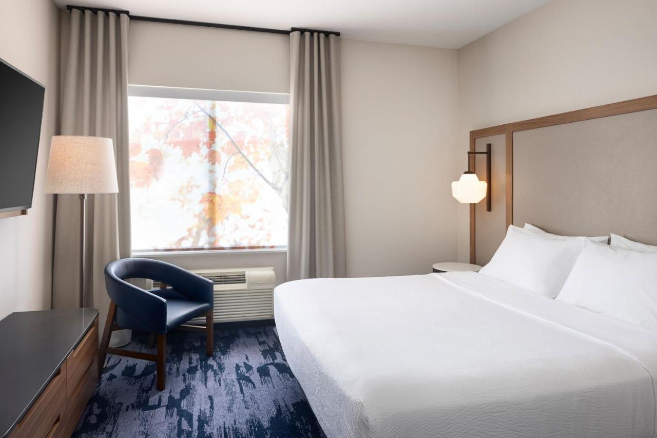 Hotel Fairfield & By Marriott West Kelowna