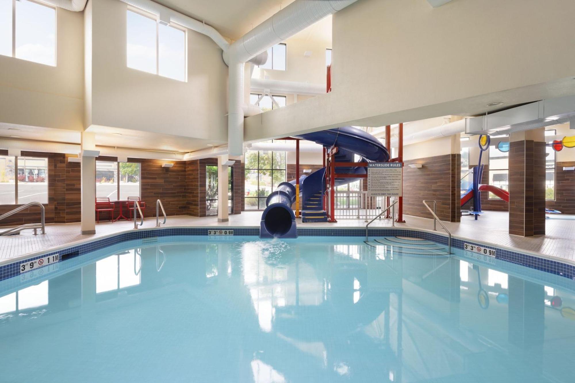 Hotel Fairfield & By Marriott