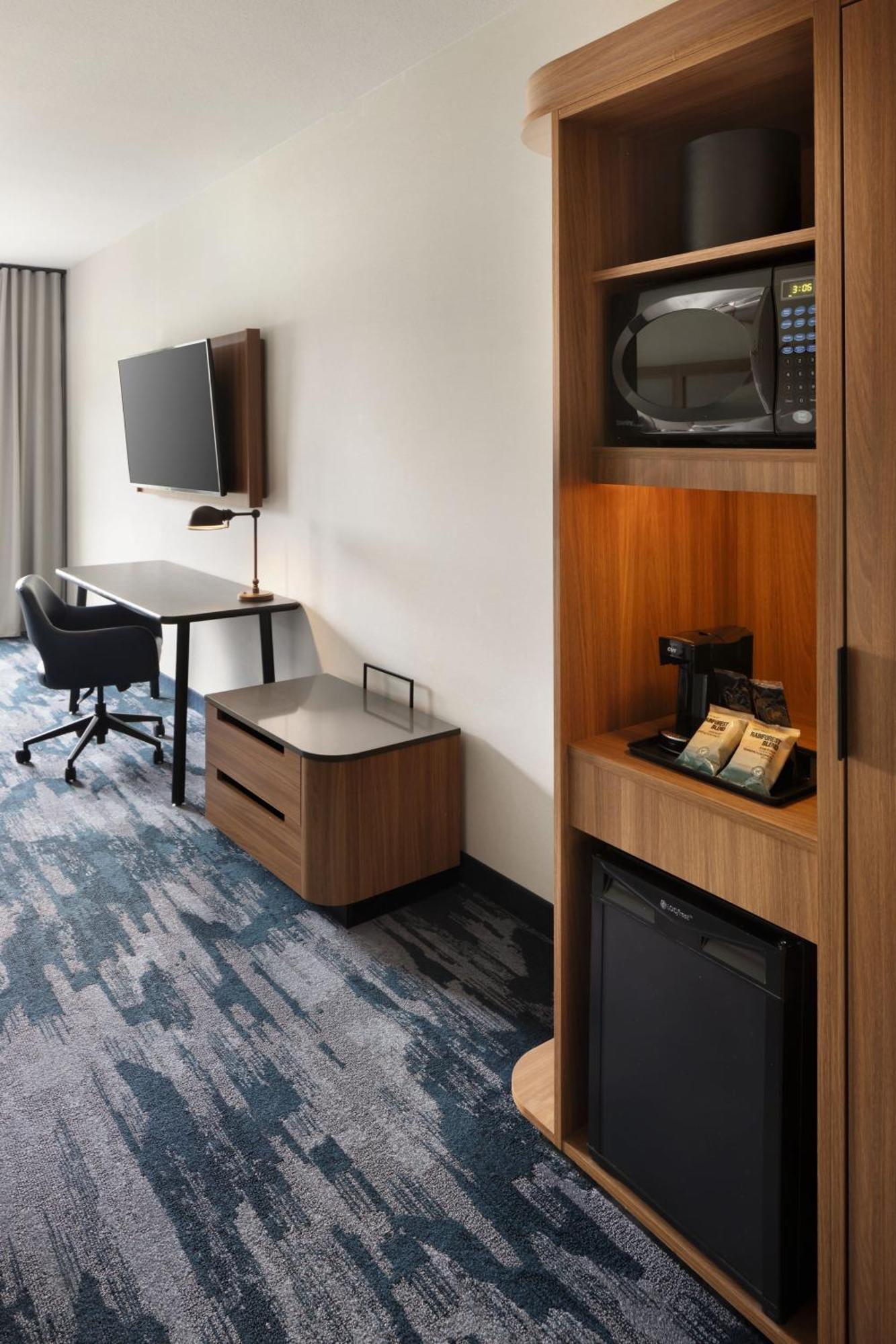 Fairfield & By Marriott Hotel 3*