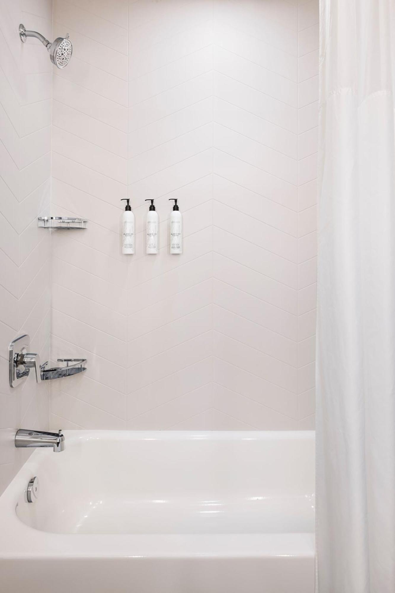 Hotel Fairfield & By Marriott 3*