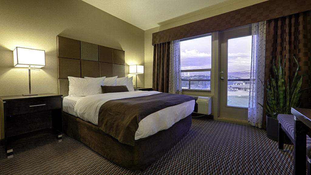 Fairfield & By Marriott 3*