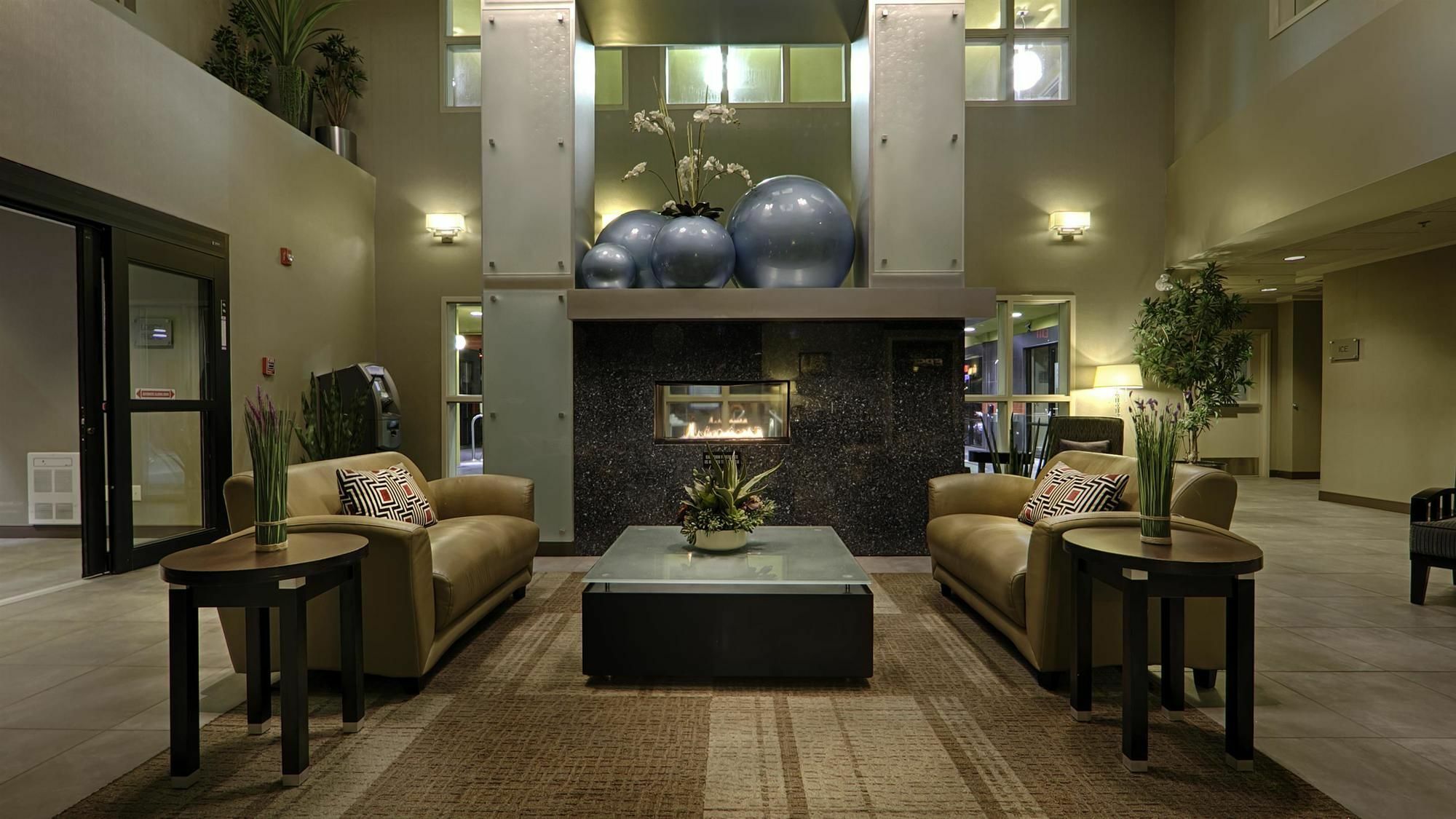 Fairfield & By Marriott 3* West Kelowna