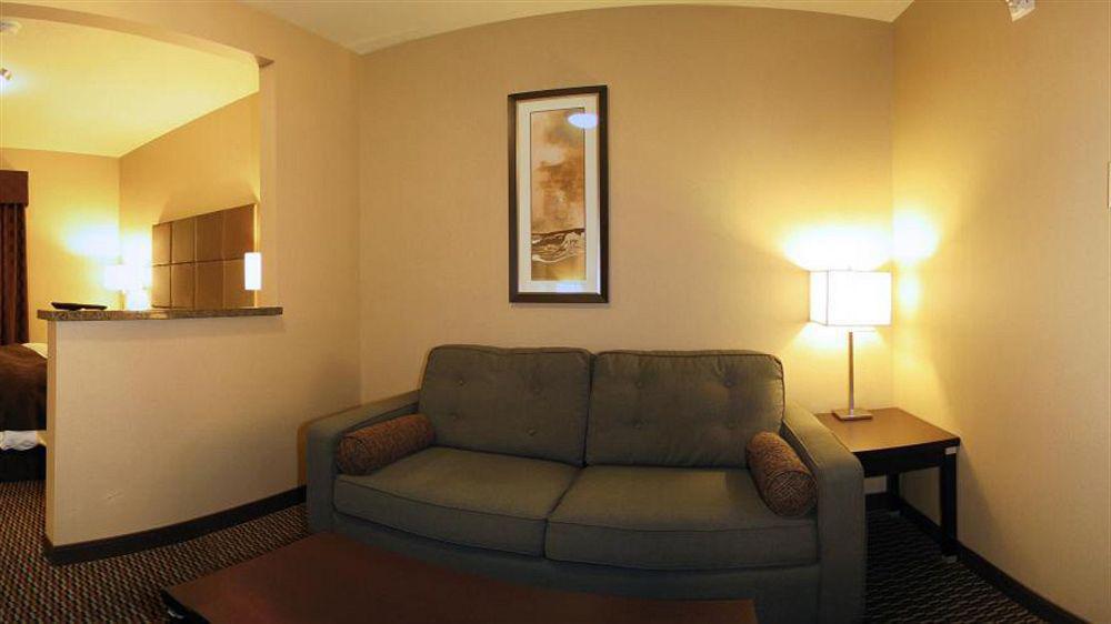 Fairfield & By Marriott 3*