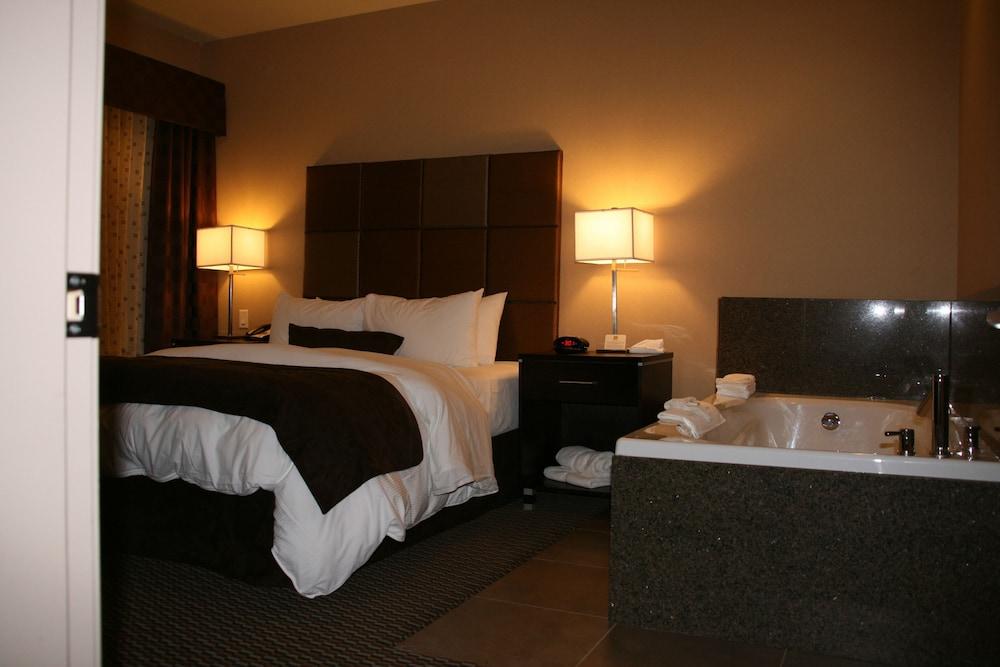 Fairfield & By Marriott